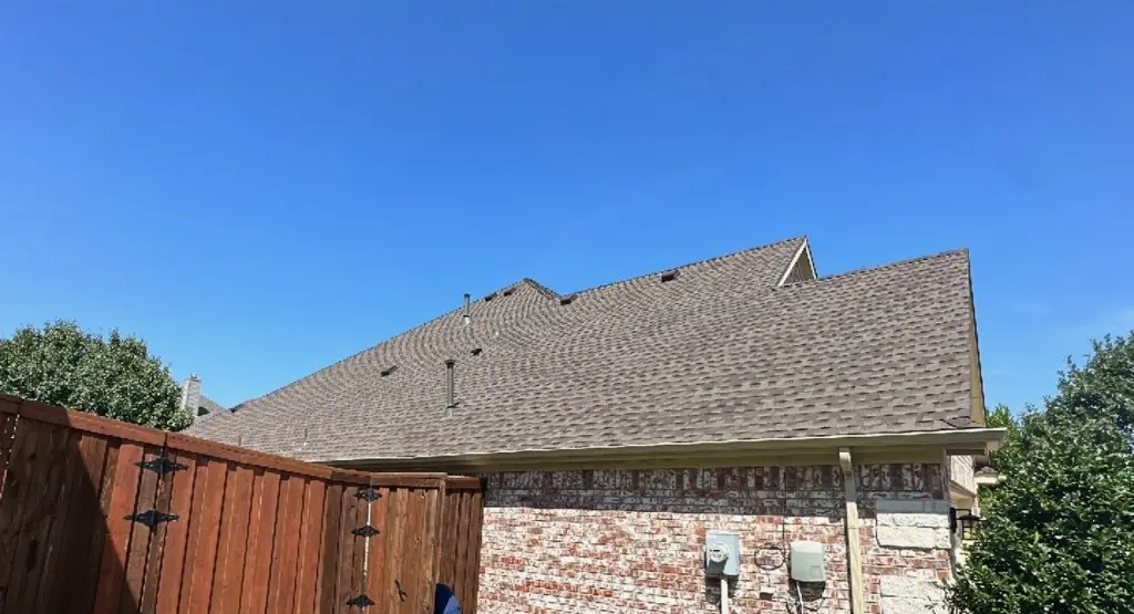 Completed roof replacement project in Kayenta